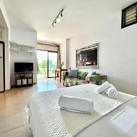 Coqueto Estudio Bien Comunicado, Wifi Gratis, A 50 M De La Playa En Puerto De La Cruz Apartment