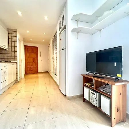 شقة Coqueto Estudio Bien Comunicado, Wifi Gratis, A 50 M De La Playa En Puerto De La Cruz بويرتو ذي لا كروز